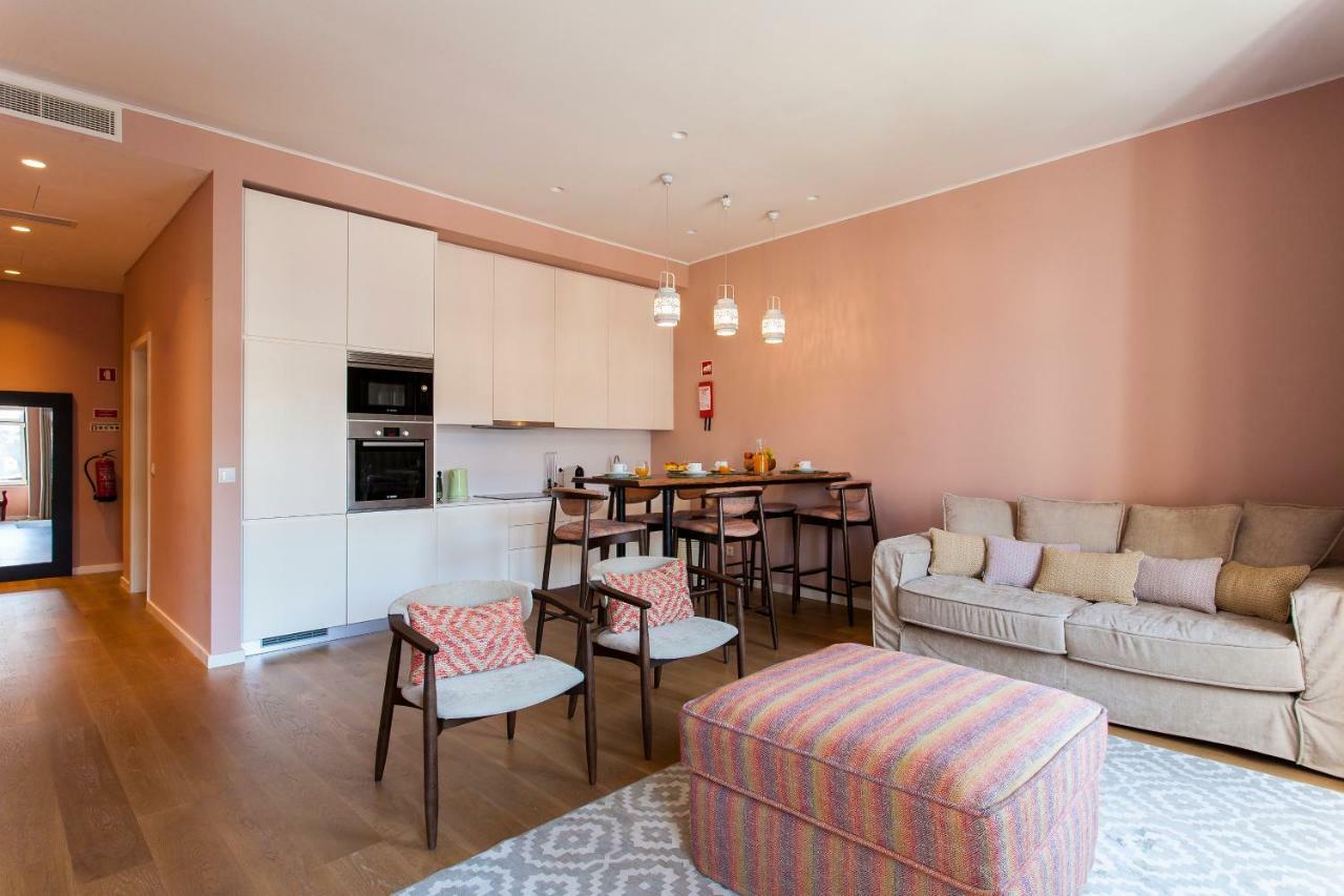Joivy Sublime 2Br Apt On Restauradores Square Nearby Rossio Station Lisbon Exterior photo