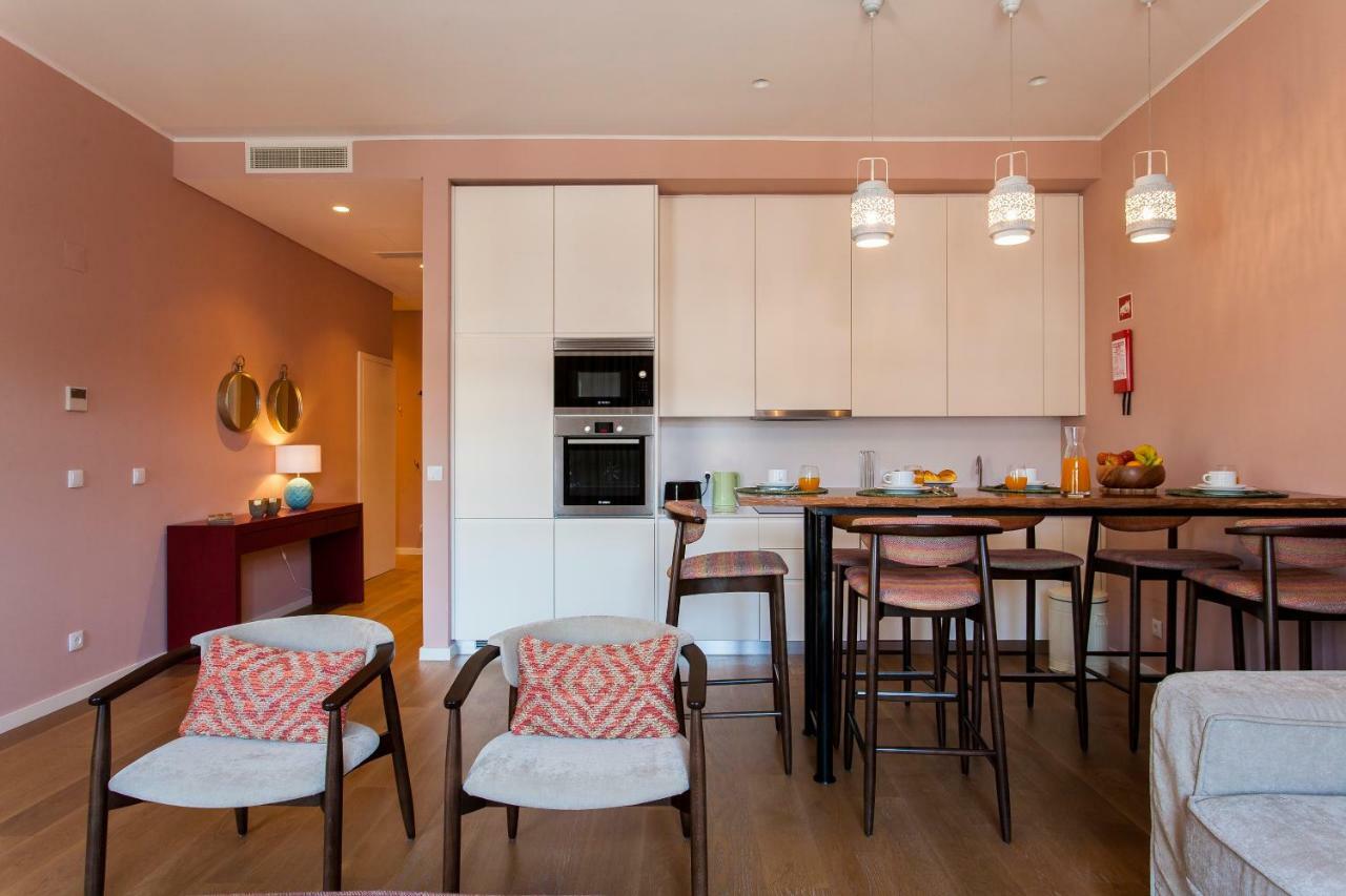 Joivy Sublime 2Br Apt On Restauradores Square Nearby Rossio Station Lisbon Exterior photo