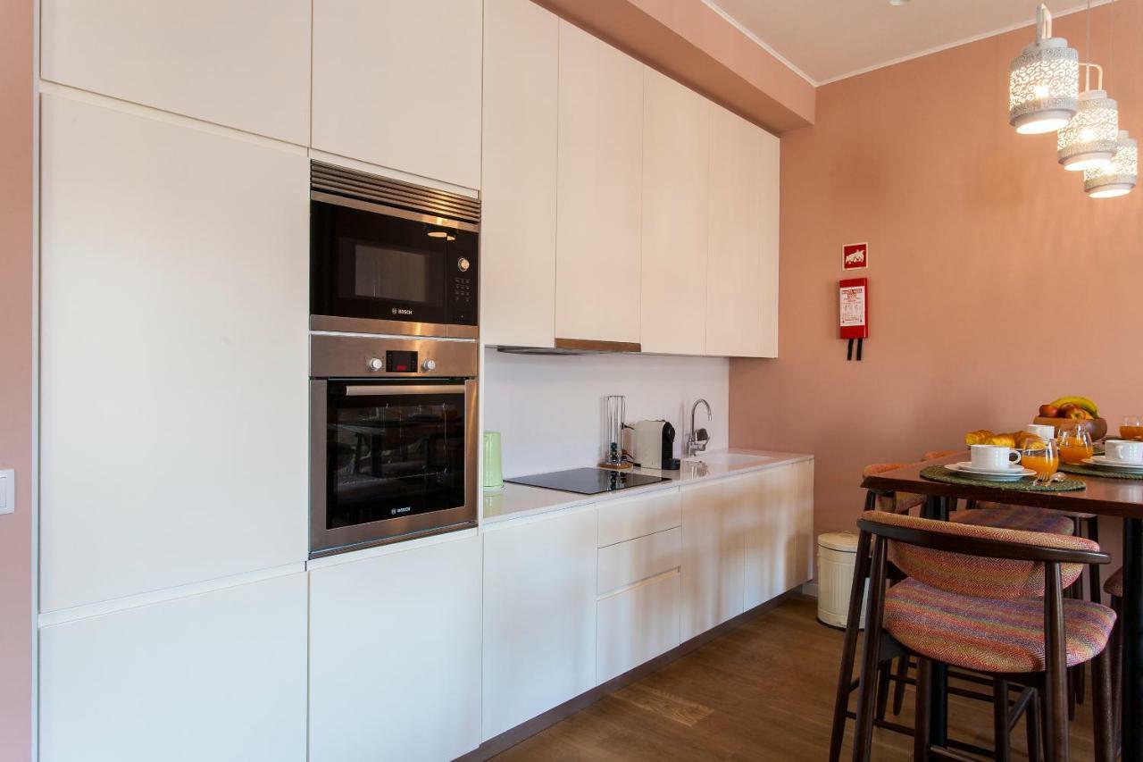 Joivy Sublime 2Br Apt On Restauradores Square Nearby Rossio Station Lisbon Exterior photo